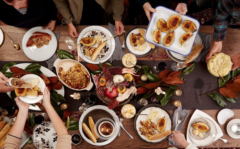 choose-5-clothing-items-and-well-tell-you-your-thanksgiving-meal.jpg