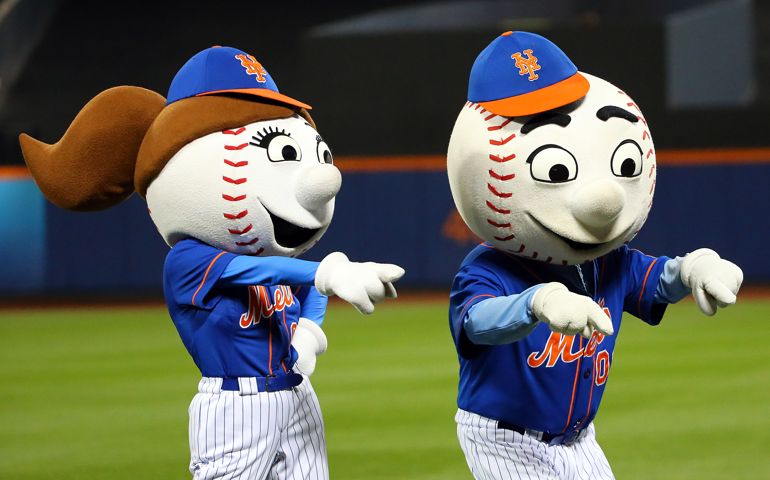 lets-figure-out-if-you-know-sports-mascots.jpg
