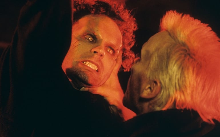 Kiefer Sutherland grabbing Jason Patric by the face in a scene from the film 'The Lost Boys', 1987.