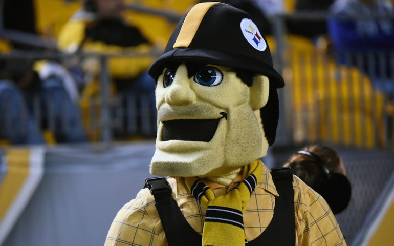 lets-figure-out-if-you-know-sports-mascots.jpg