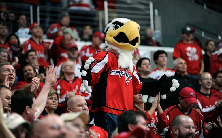 lets-figure-out-if-you-know-sports-mascots.jpg