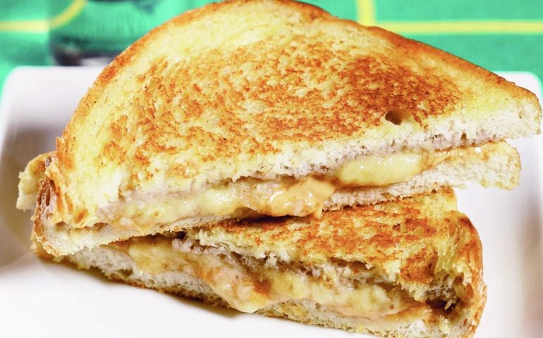 well-tell-you-how-american-you-are-by-identifying-these-foods.jpg
