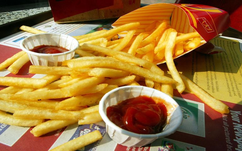 fast-food-quiz-can-you-guess-these-facts.jpg