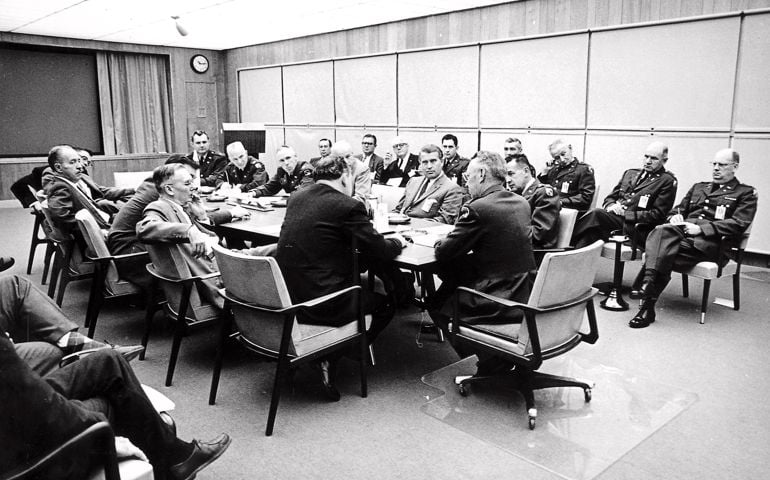 can-you-answer-these-questions-about-the-cold-war.jpg