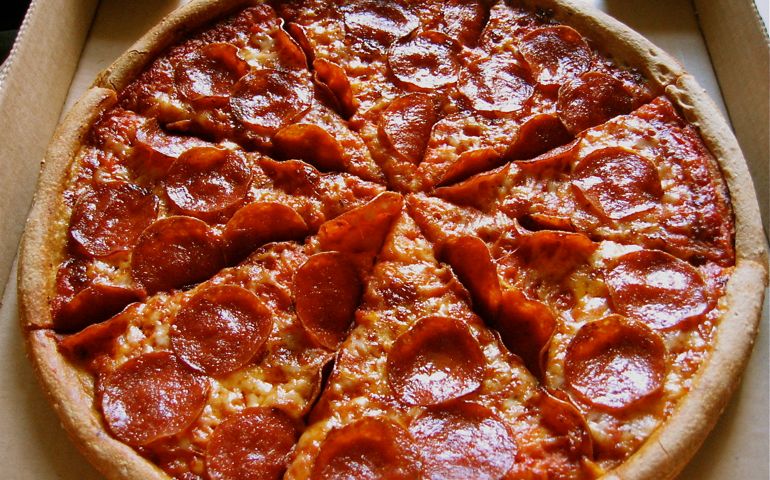 fast-food-quiz-can-you-guess-these-facts.jpg