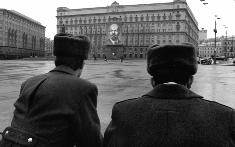 can-you-answer-these-questions-about-the-cold-war.jpg