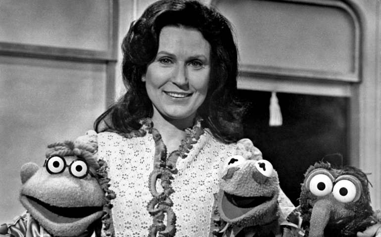can-you-name-these-classic-country-crooners.jpg