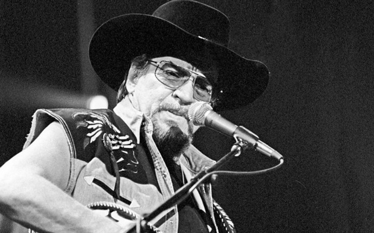 can-you-name-these-classic-country-crooners.jpg
