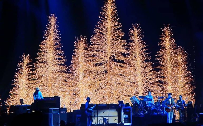 tis-the-season-test-your-christmas-song-knowledge.jpg