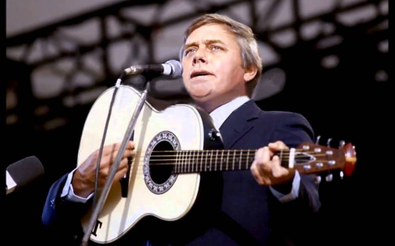 can-you-name-these-classic-country-crooners.jpg