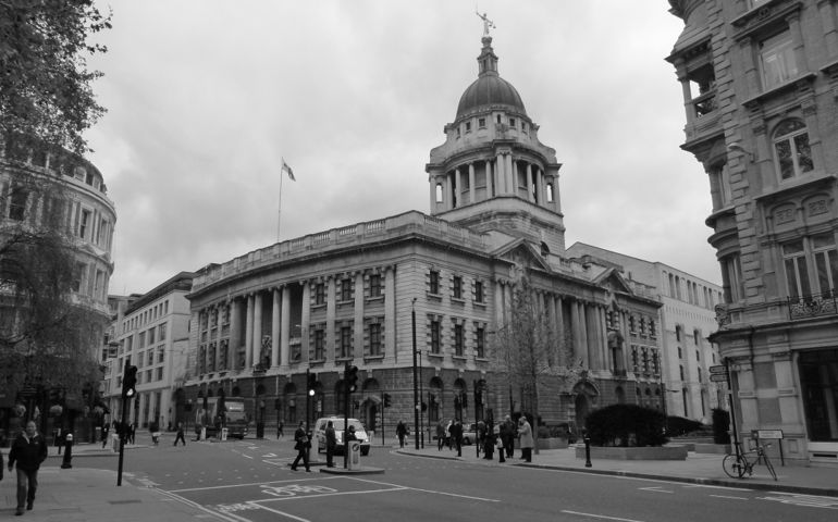 think-you-know-these-obscure-british-laws.jpg