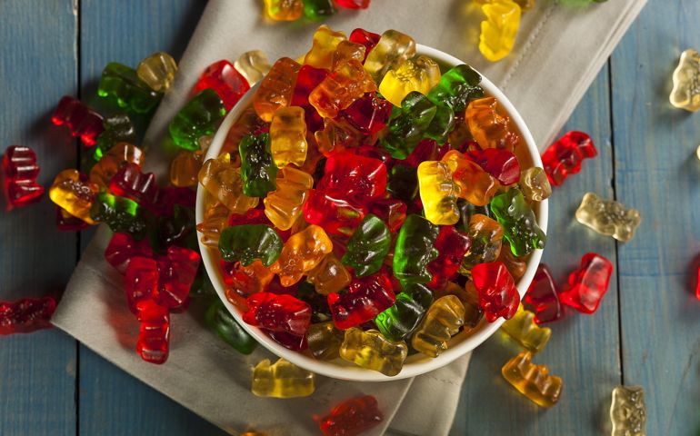 can-you-guess-the-most-popular-halloween-candy-in-your-state.jpg