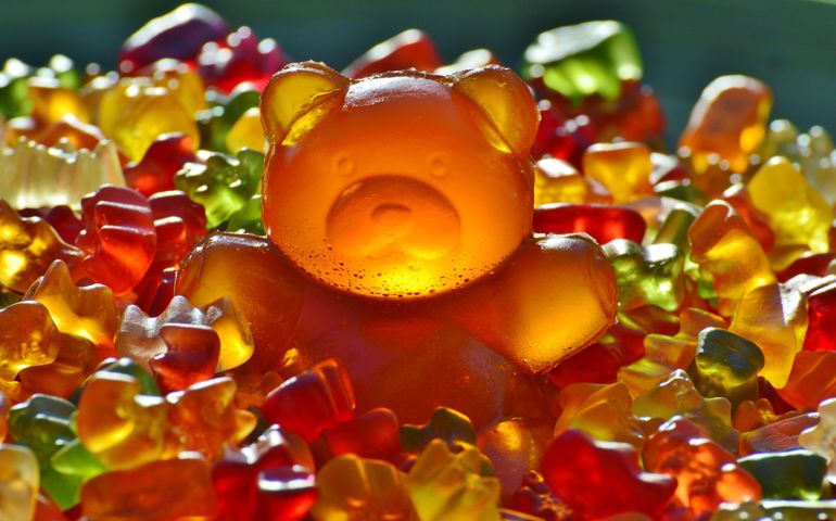 can-you-guess-the-most-popular-halloween-candy-in-your-state.jpg