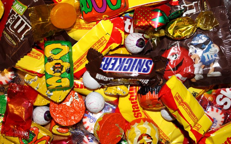can-you-guess-the-most-popular-halloween-candy-in-your-state.jpg
