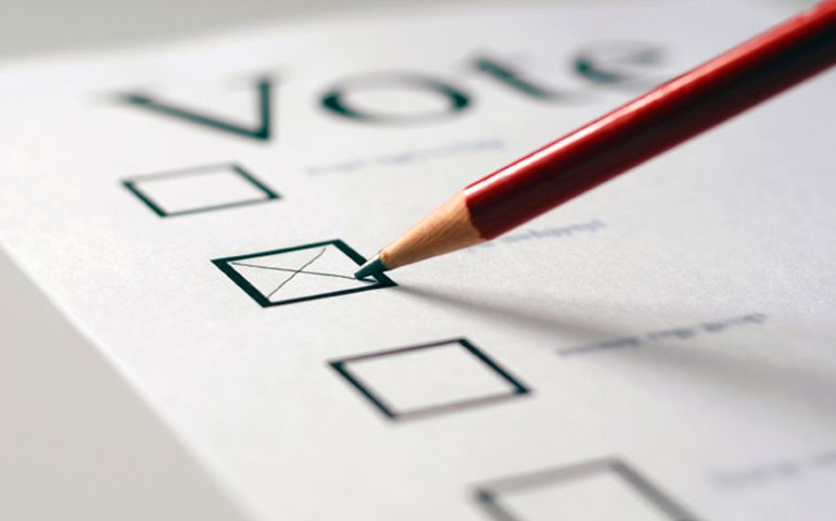 do-you-think-you-could-pass-a-us-citizenship-exam.jpg