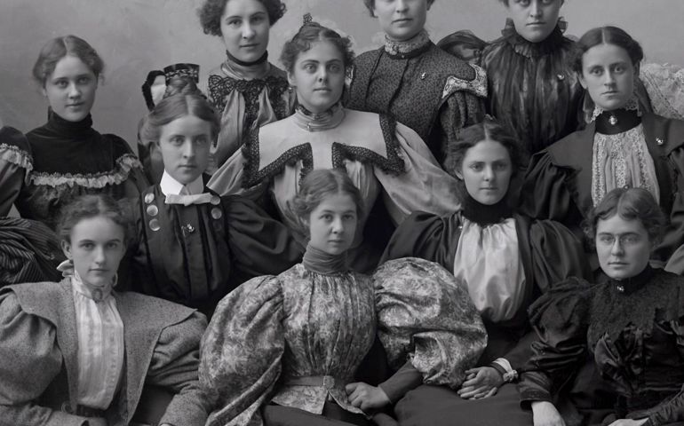 ready-to-gigglemug-can-you-define-this-victorian-slang.jpg