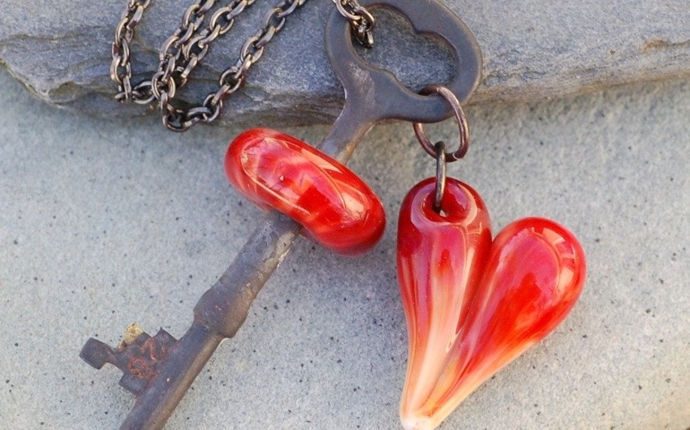 how-much-do-you-know-about-valentines-day-history.jpg