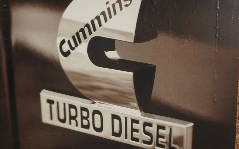 how-well-do-you-know-your-cars-engine.jpg
