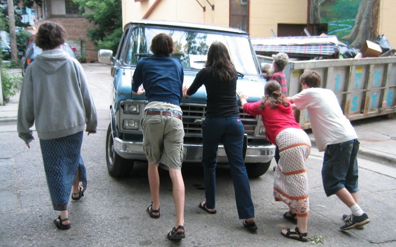 how-well-do-you-know-your-cars-engine.jpg