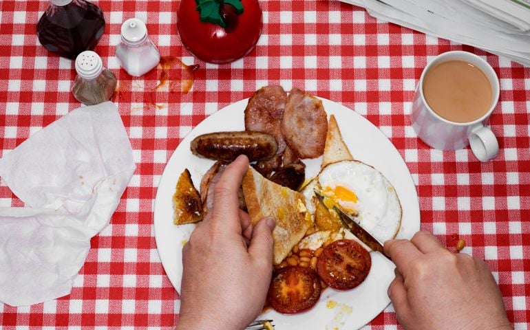 Full English breakfast with tea