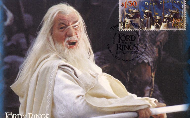 NEW ZEALAND - CIRCA 2002: stamp printed by New Zealand, shows Scenes from The Lord of the Rings, circa 2002