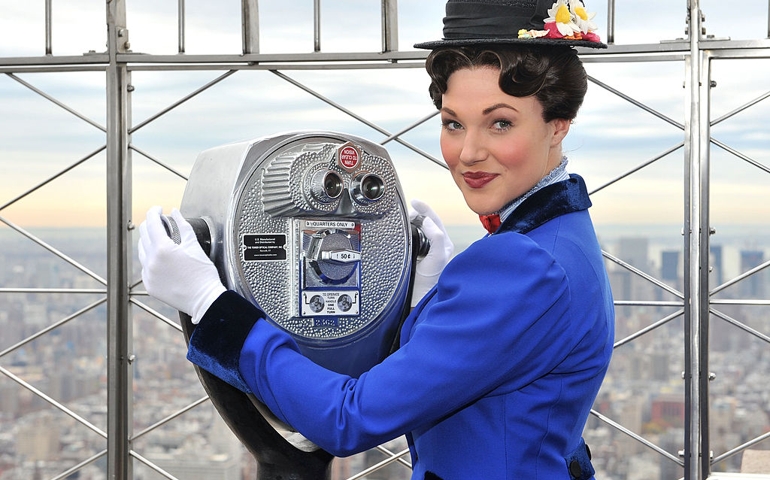 Actress Steffanie Leigh lights The Empire State Building on November 15, 2011 in New York City. (