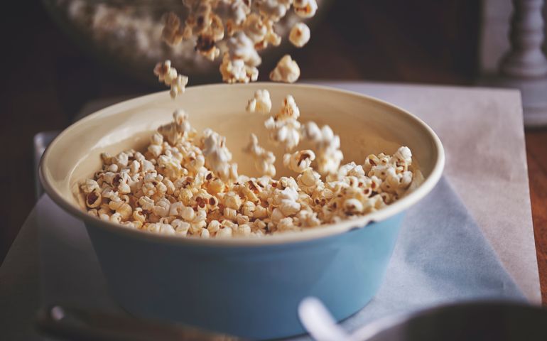 Preparing Salted Caramel Popcorn