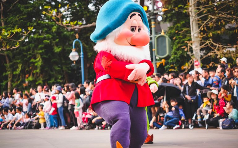 Hongkong disneyland and parade show