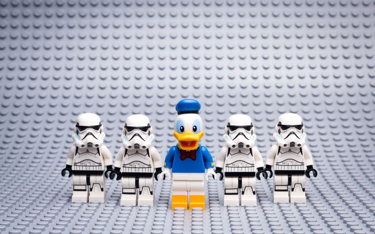Lego Star Wars minifigures stormtroopers and Donald Duck.