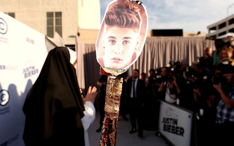 LOS ANGELES, CA - MARCH 14: Justin Bieber photo atop a scepter seen at The Comedy Central Roast of Justin Bieber at Sony Pictures Studios on March 14, 2015 in Los Angeles, California. (