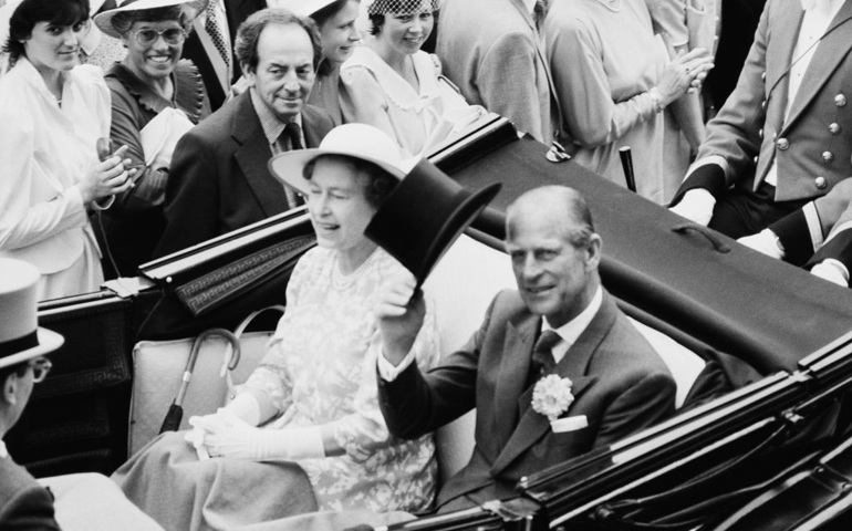 Queen Elizabeth II and Prince Philip arrive at the Royal Ascot meeting, at Ascot racecourse, in Ascot, Berkshire, UK, 19th June 1984. (