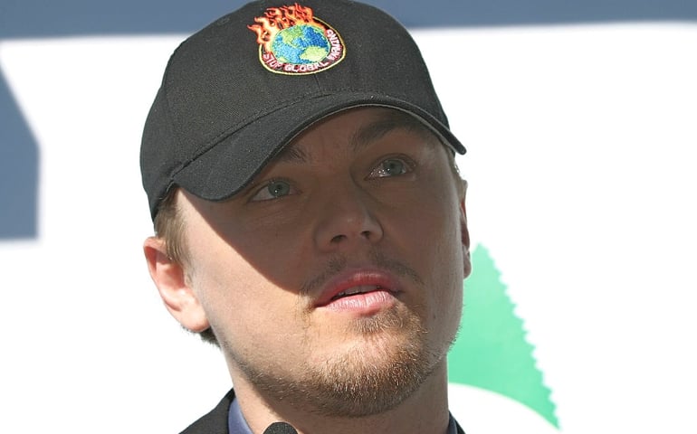 Actor Leonardo DiCaprio attends The Dedication of the National Resources Defense on January 22, 2004 in Santa Monica, California.