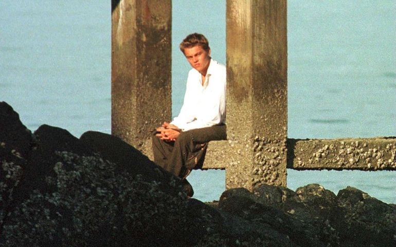 Leonardo DiCaprio relaxes near the Cape Panwa Hotel where he is staying during the filming of his new movie "The Beach" January 31, 1999 in Phuket, Thailand.