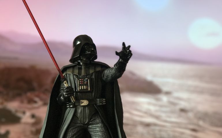 Darth Vader figure returns to Tatooine