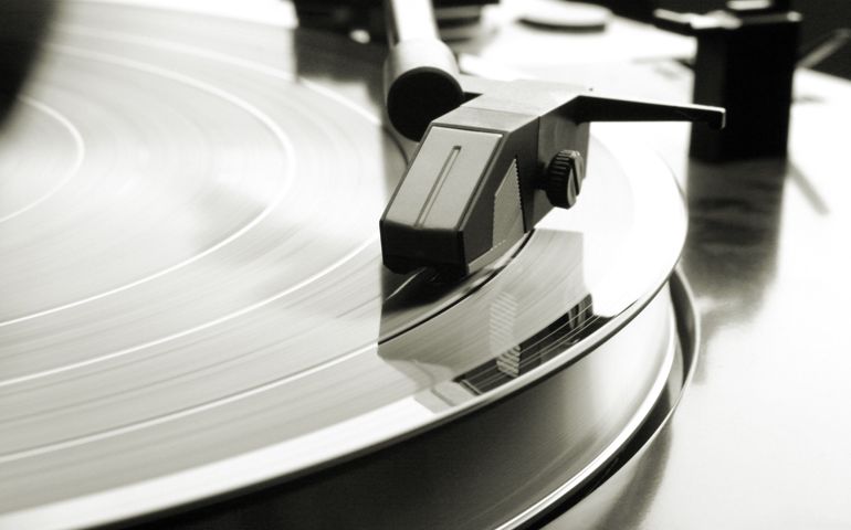 Black and white photo of a record player
