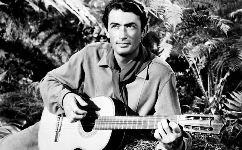 Kino. DUELL IN DER SONNE Duel in the sun USA, 1946 King Vidor GREGORY PECK (mit Gitarre) als Lewton 'Lewt' McCanles. Regie: King Vidor aka. Duel in the sun / DUELL IN DER SONNE USA, 1946.