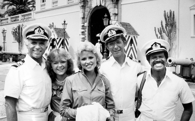 Theodore William Ted Lange is an American actor, director, and screenwriter best known for his role as the bartender, Isaac Washington, in the 1970s TV series The Love Boat, 1982. (