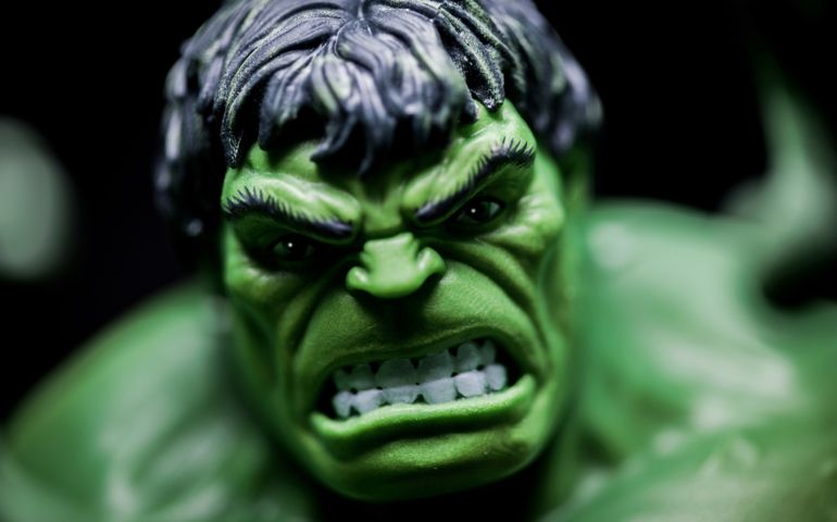 portrait of Marvel Legends Incredible Hulk enraged