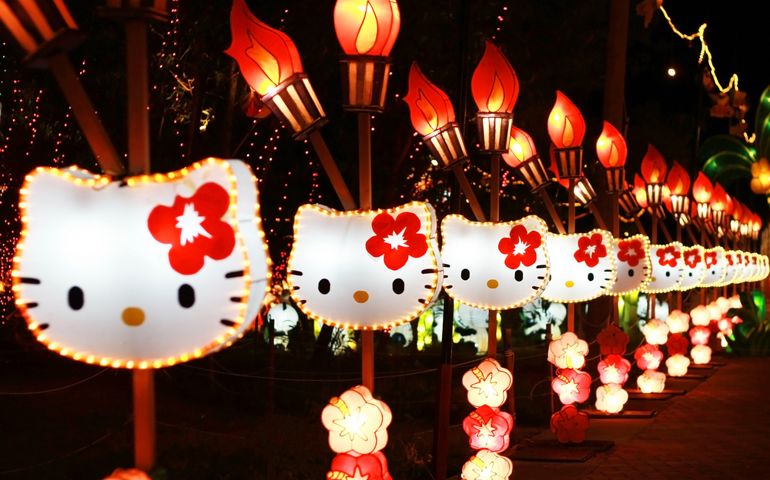 Perspective view of hello kitty lanterns found in Penang Lantern Festival.