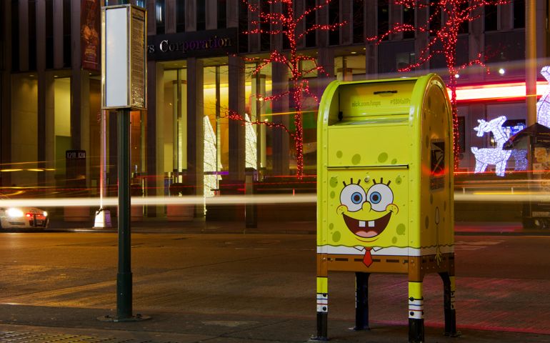 New York City, New York, USA – December 13, 2013: Mailbox near Rockefeller Center painted like SpongeBob SquarePants.