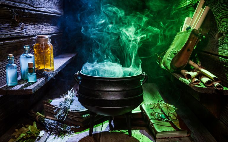 Witcher cauldron with color smoke