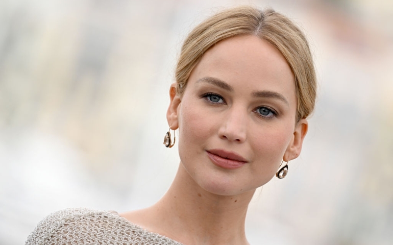 jennifer lawrence close up shot