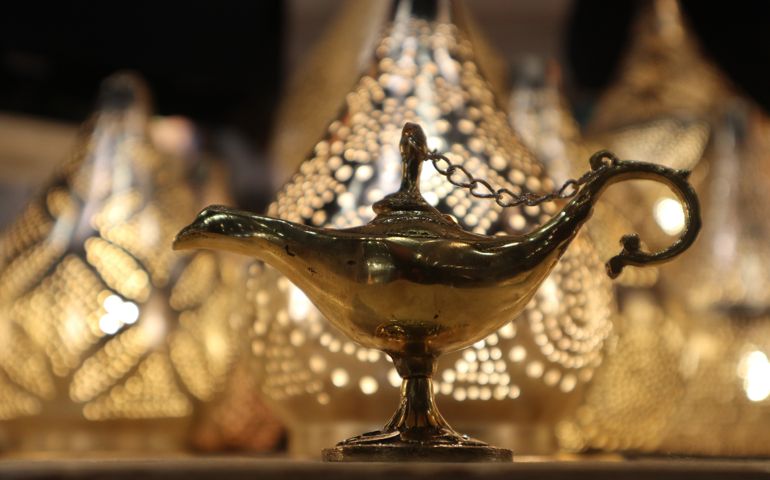 Alladin Lamp