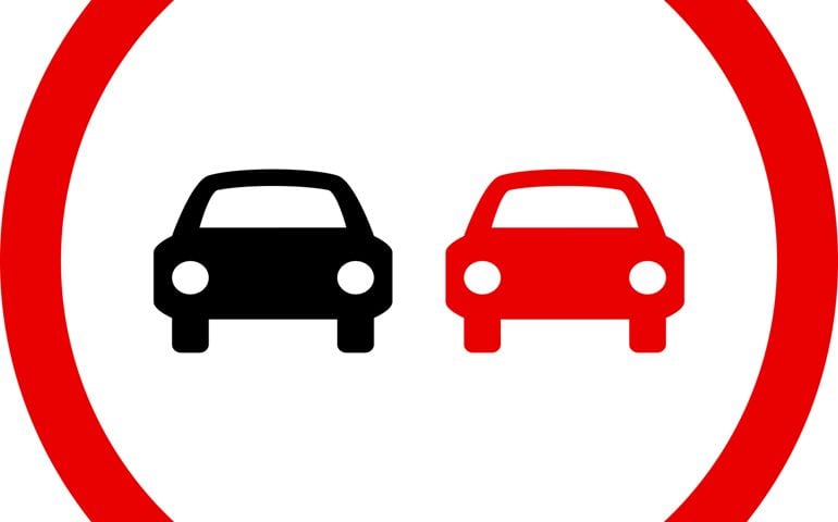 No overtaking sign.