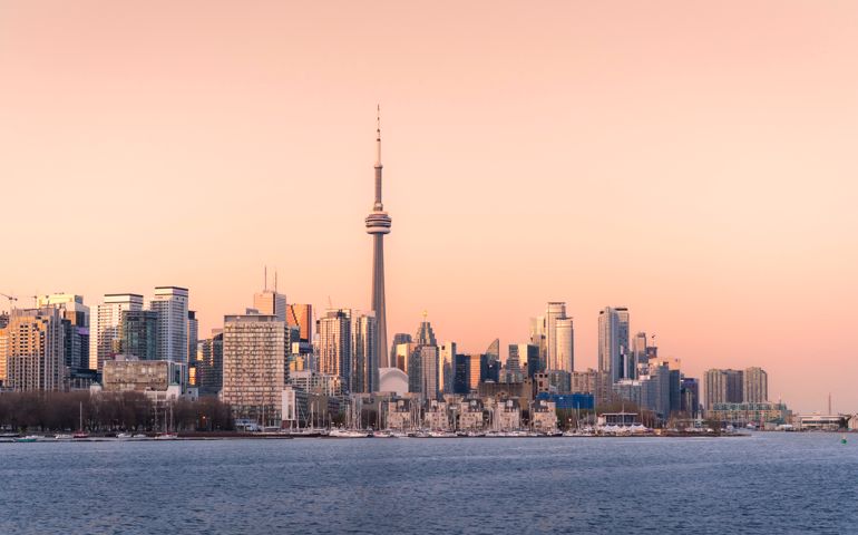 Toronto skyline, CN Tower and downtown