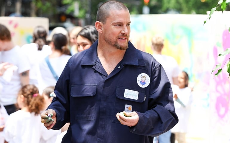 Channing Tatum Works On Art Project With Kids In New York City