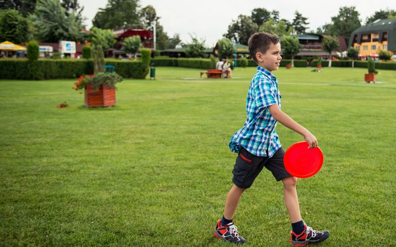 The flying disc player
