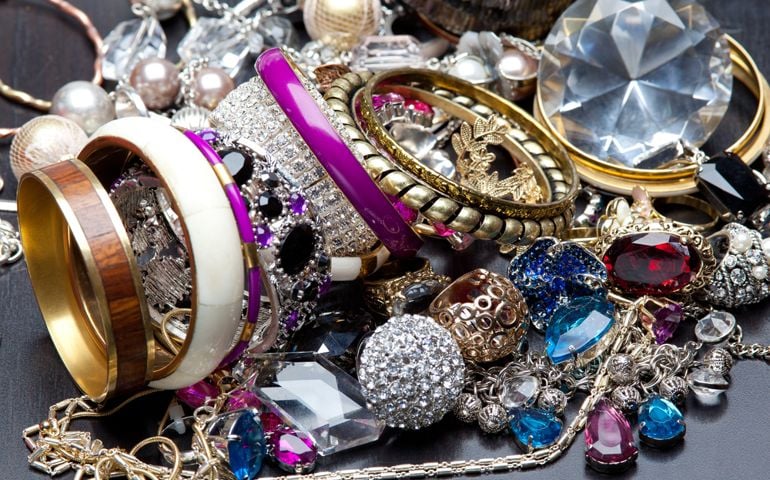 A lot of fashionable women's jewelry, brilliant bangles